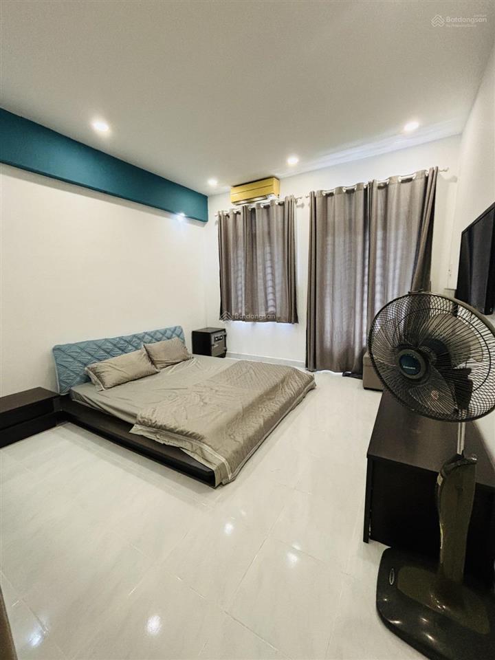 Hẻm xe hơi nhà đẹp ở ngay ngang 4m tặng nội thất cao cấp