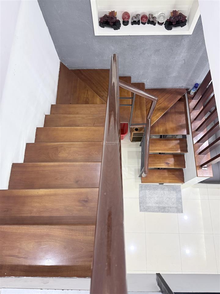Hẻm xe hơi nhà đẹp ở ngay ngang 4m tặng nội thất cao cấp