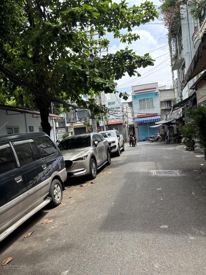 Hẻm xe hơi nhà đẹp ở ngay ngang 4m tặng nội thất cao cấp