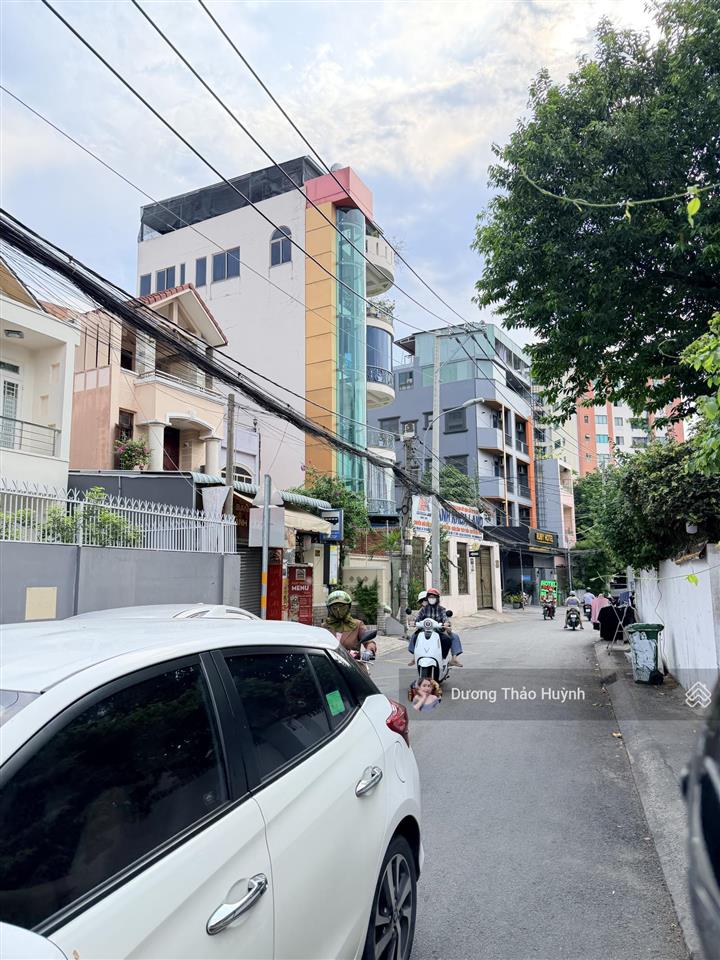 Mặt tiền ngay chi cục thuế p. linh chiểu 645m2(16x42) 100% thổ cư chỉ hơn 70tr/m2  biệt thự đẹp