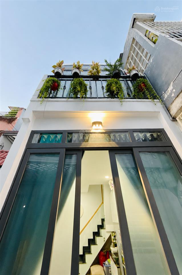 Bán nhà hxh an ninh, dtsd 45m2, ở ngay, gần chợ cây quéo, bình thạnh. chỉ nhỉnh 3 tỷ tl