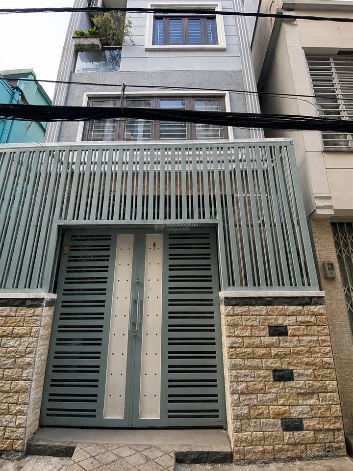 Chỉ 4.3 tỷ, dt 30m², 3 tầng  3pn ở ngay, gần mt đinh bộ lĩnh ngay hàng xanh  hẻm an ninh