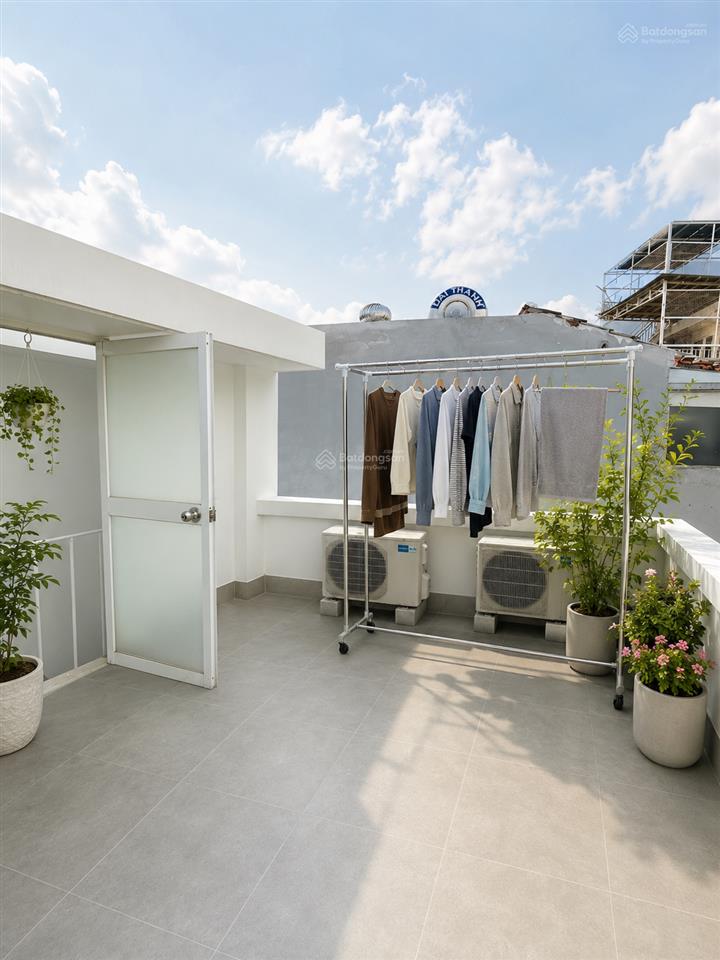 Bán nhà huỳnh văn bánh, chỉ 3.5 tỷ, dtsd 90m2, hxh vf3, đang cho thuê 12 triệu/tháng, phú nhuận