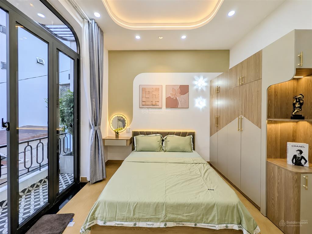 Nhà mới 45m²  sát hẻm xe hơi nguyễn văn đậu  ngang lớn  tặng full nội thất  chỉ 5.x tỷ