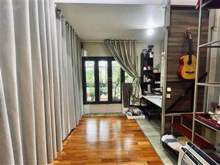 Bán nhà 3 tầng hẻm ô tô thông 131 tô hiến thành phường 13, quận 10.