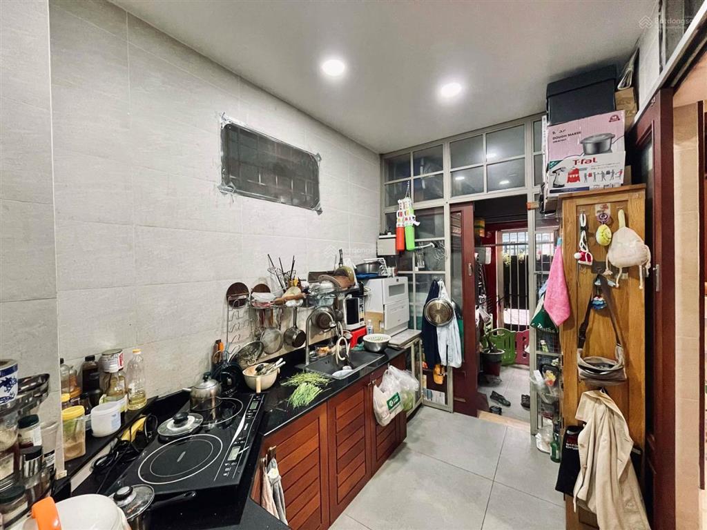 Bán nhà 3 tầng hẻm ô tô thông 131 tô hiến thành phường 13, quận 10.