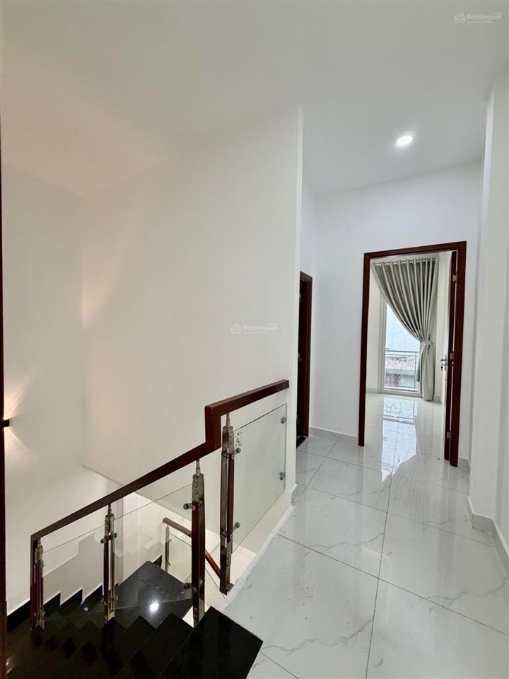 Nhà 2 tầng 3 phòng ngủ, 60m2 hẻm 685 xô viết nghệ tĩnh, bình thạnh giá nhĩnh 6 tỷ.