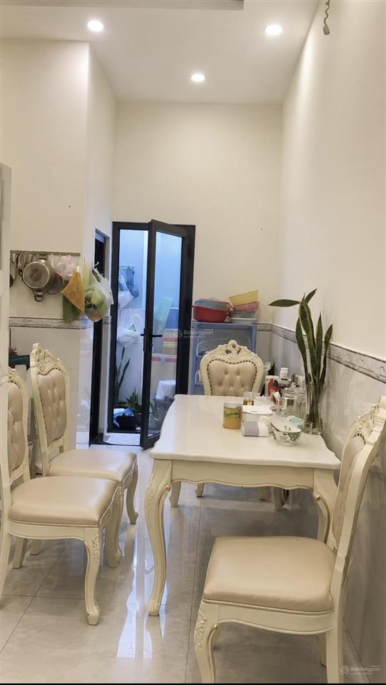 Quận 3, 53m2, 4 tầng, 5pn, đường lê văn sỹ, giá 6.9 tỷ