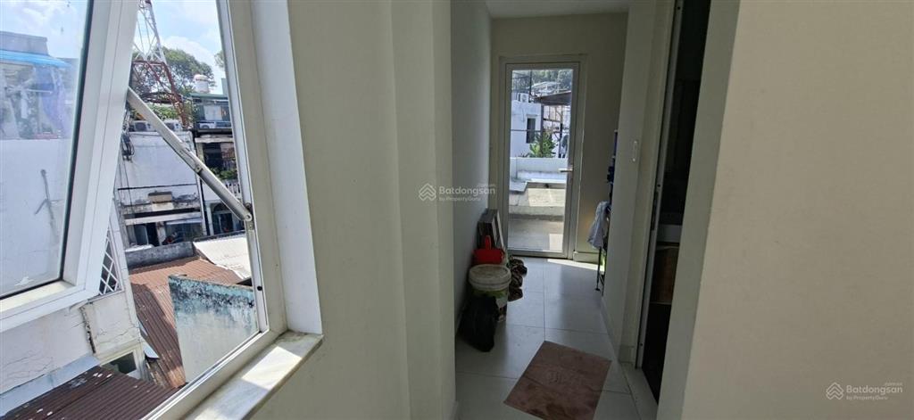 Q.10, đ. vĩnh viễn, 40m2, 4 tầng, 4pn, 7,38 tỷ. cách 1 căn ra mặt đường.