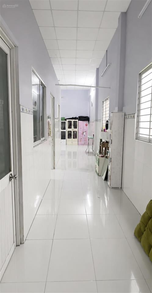 Q.6, đường phạm văn chí, hẻm xe tải thông, 149m2, 6 x 22 (nở hậu) nhà cấp 4, 3pn, giá 12.6 tỷ.