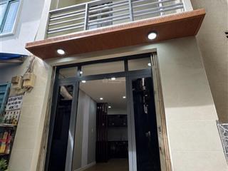 Quận 1, trần hưng đạo bán nhà 26m2, 3 tầng, 2pn, giá 5.14 tỷ
