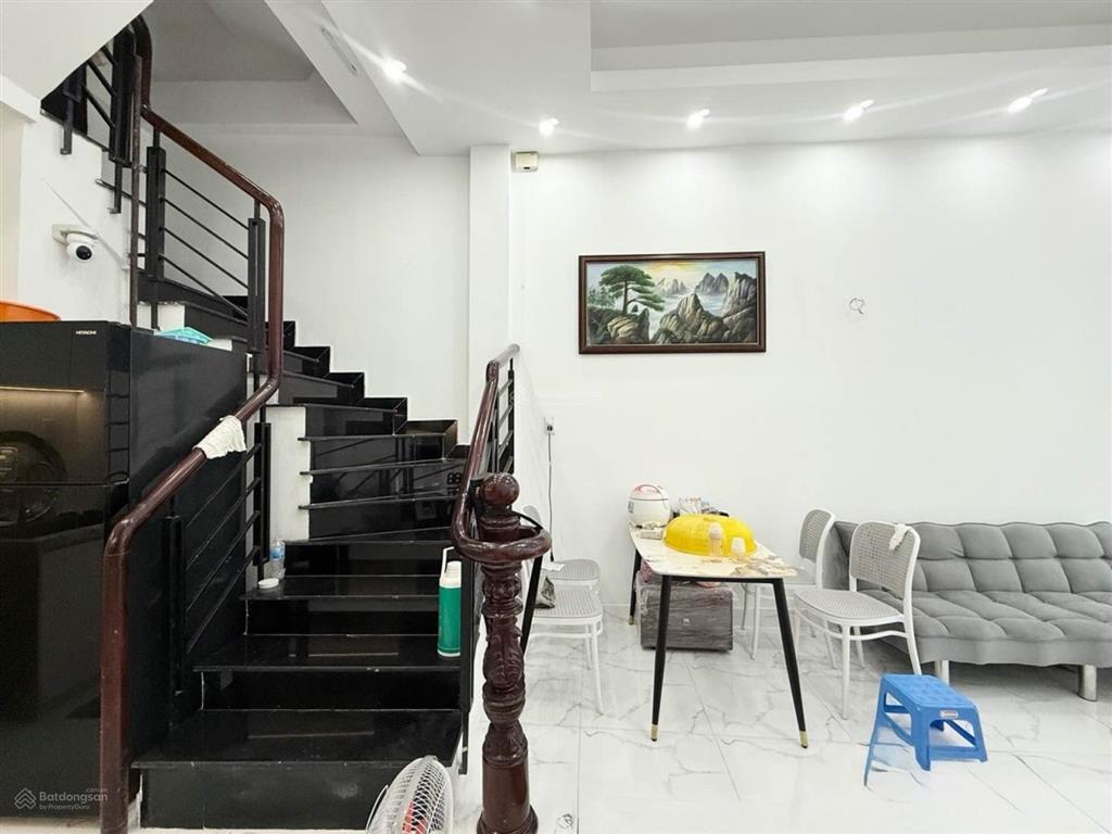 Q.10, lý thái tổ, bán nhà 32m2, 4 tầng, 3pn, giá 6,14 tỷ