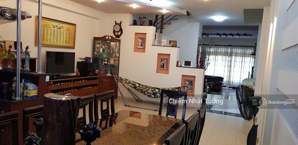 Nhà bán hẻm xe hơi ngủ trong nhà, thông kd tốt, 4 tầng kiên cố, 5,3m x 32m, vườn lài ,tân phú,