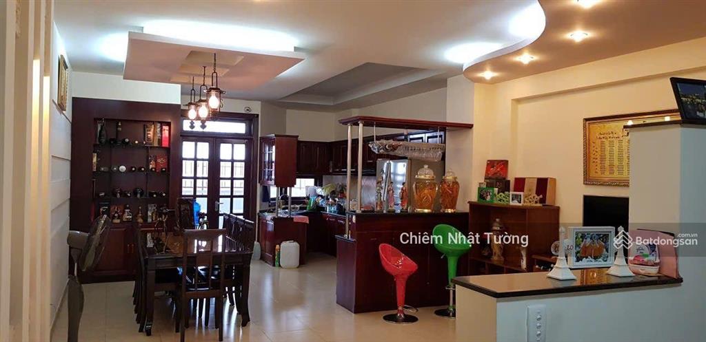 Nhà bán hẻm xe hơi ngủ trong nhà, thông kd tốt, 4 tầng kiên cố, 5,3m x 32m, vườn lài ,tân phú,