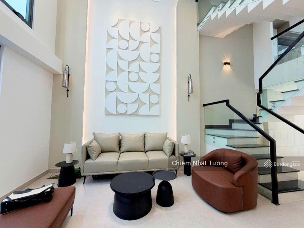 Nhà đẹp lung linh, hẻm xe hơi đổ cửa, 5 tầng , 4,4m x 14m, nở hậu tài lộc, tặng full nội thất,