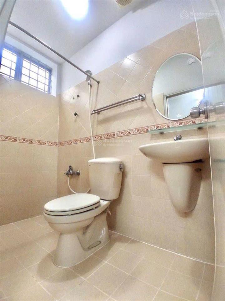Cho thuê nhà nguyên căn hẻm hoàng văn thụ, p.15, q.phú nhuận  5.5x5.5m