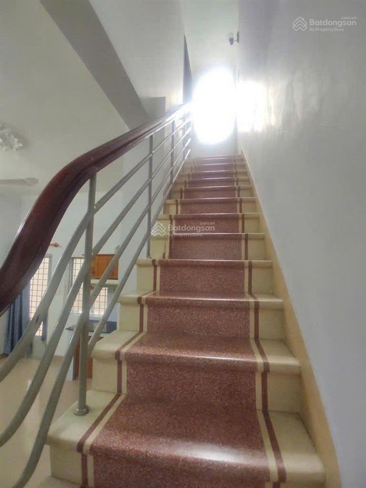 Cho thuê nhà nguyên căn hẻm hoàng văn thụ, p.15, q.phú nhuận  5.5x5.5m