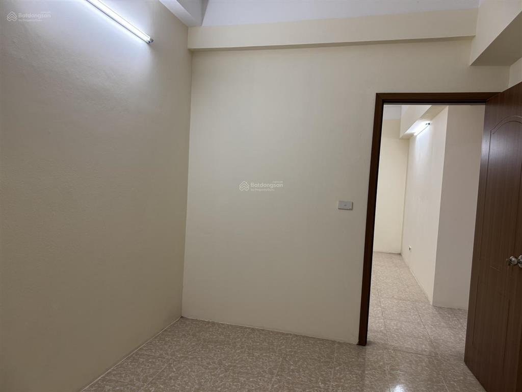 Bán ch 55m2 tại nhà 30 t2 nam trung yên, giá siêu hời 5,5 tỷ