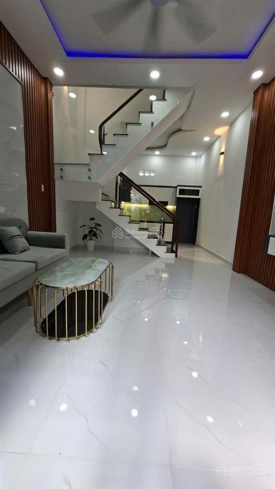Nhà mới đẹp kế bên lê văn quới, gần ngay 4 xã giáp hòa bình