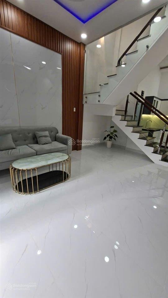 Nhà mới đẹp kế bên lê văn quới, gần ngay 4 xã giáp hòa bình
