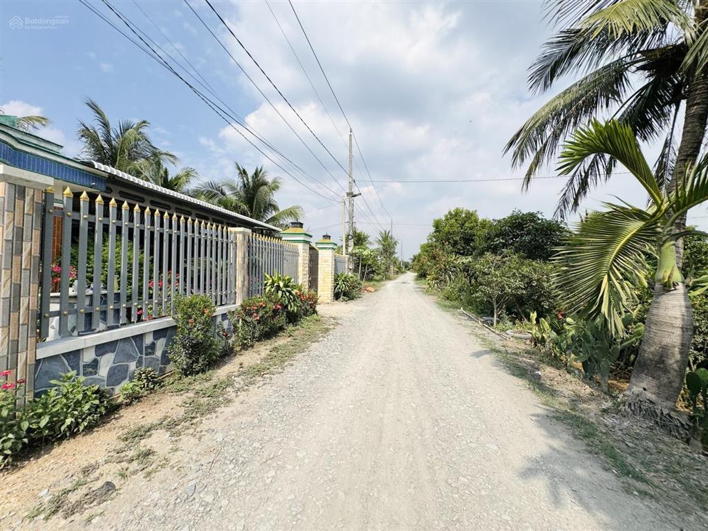 Đất giá rẻ chính chủ ký gửi dt  5x25=125m2 shr giá  620tr đất thổ cư 100% đường đá xanh ô tô