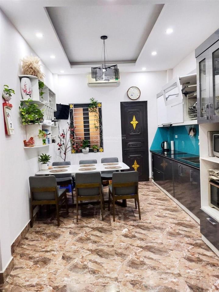 Bán nhà phố kim ngưuthanh nhàn, 50m2 x 4t, kd tốt, đẹp mới full nội thất. giá 13,5 tỷ