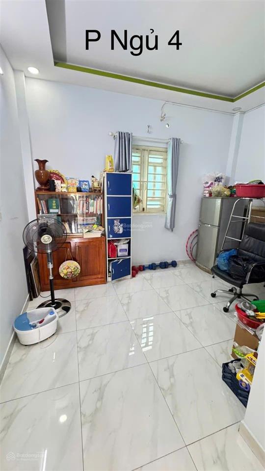 Quận 11 giáp quận 5 gần chợ rẫy, đh y dược  52m2 ô tô đỗ cách nhà 20m.