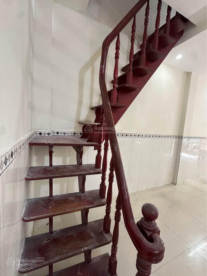 Đường cùng cần ra gấp, dt 32m2, 1 tỷ 5, 1 trệt 1 lầu, shr