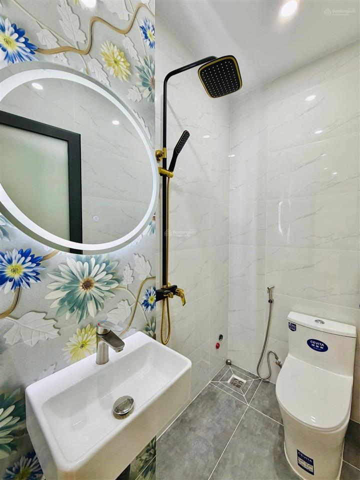 Bán gấp nhà hậu giang, 52m2, 4 tầng 4pn 5wc, có sân thượng, gần chợ bình tây, hẻm trước nhà 5m