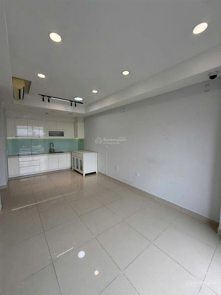 Cc botanica premier cho thuê ch 74m2 2 phòng ngủ gần sân bay, giá chỉ 16 triệu.  0973 720 ***