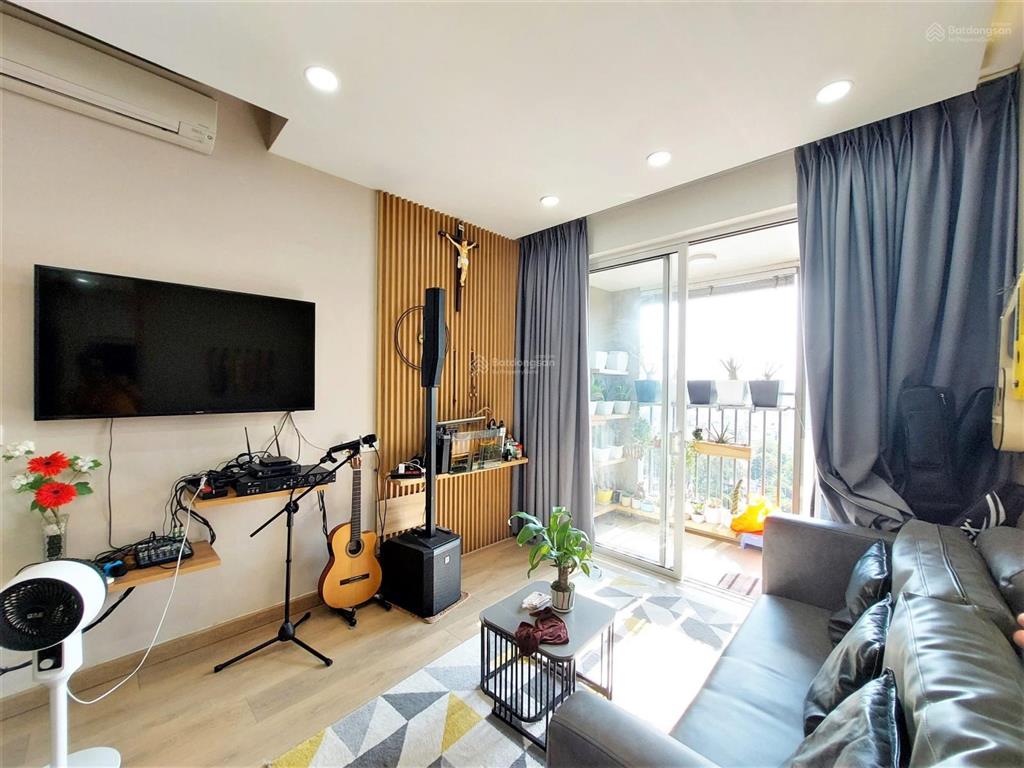 Cho thuê căn hộ 2pn + 2wc tại golden mansion, 17,5 triệu, 75m2
