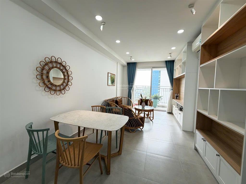 Cho thuê the botanica 2pn 2wc full nội thất cao cấp gần sân bay 73m2 giá 18 triệu