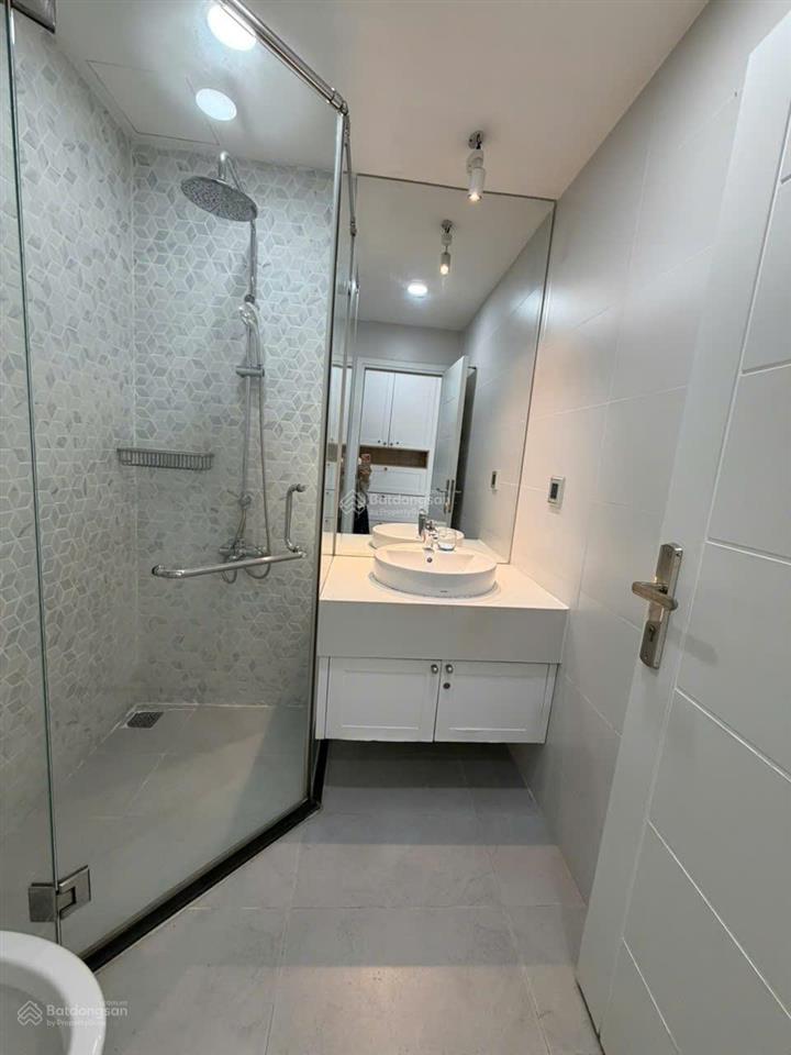 Cho thuê the botanica 2pn 2wc full nội thất cao cấp gần sân bay 73m2 giá 18 triệu