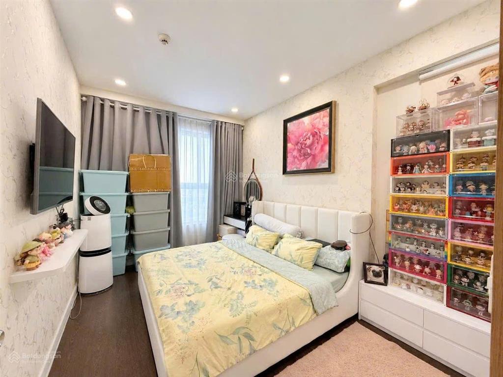 Cho thuê căn hộ đẹp mới y hình 100%, căn góc 75m2 2pn 2wc giá 19 triệu/tháng tại cc golden mansion