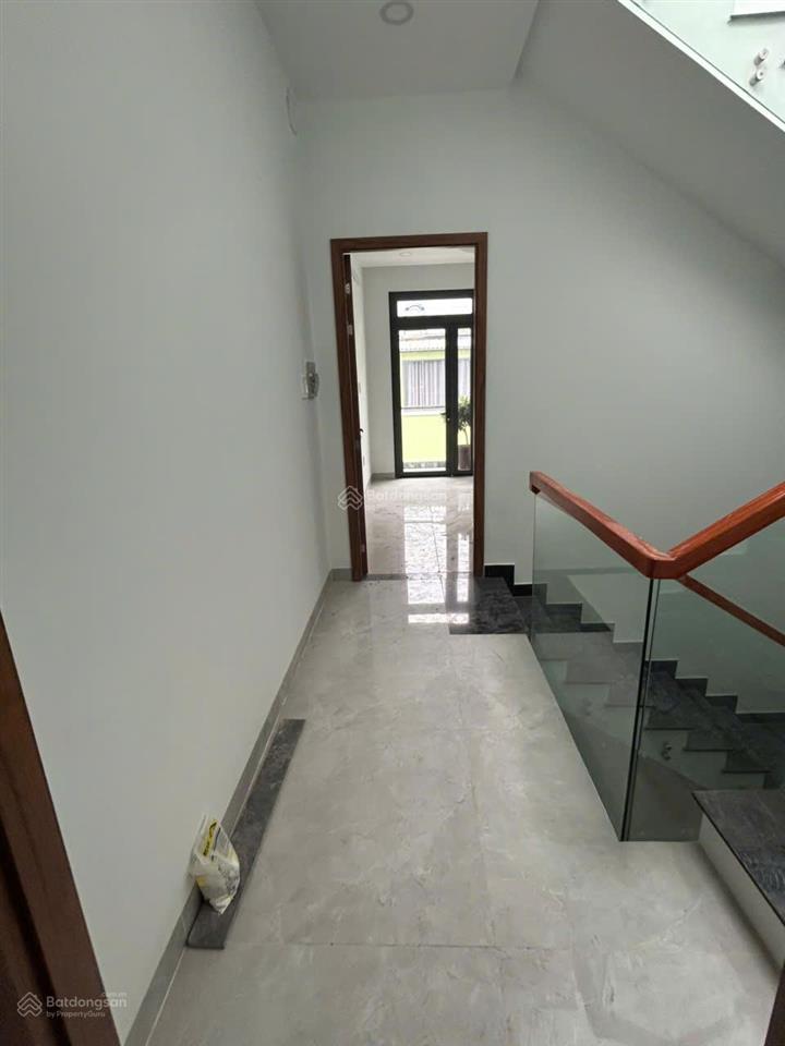 Bán nhà mới hoàn thiện thiết kế hiện đại 60m2