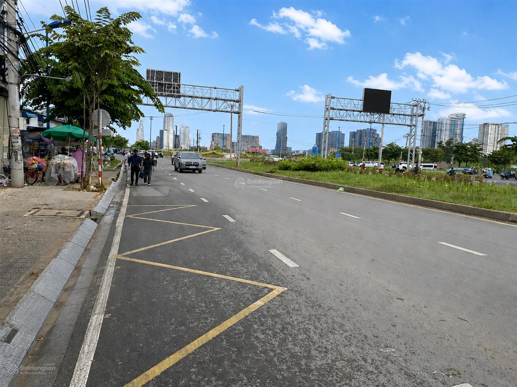 256m² (11x24m) ngang lớn  khu trần não  đất xây chdv  quận 2