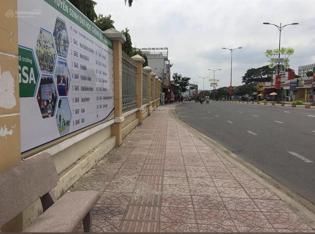 Gấp gấp gấp  chủ ngộp bank cần bán nhà  162m2 full thổ cư  hoàng hữu nam tăng nhơn phú