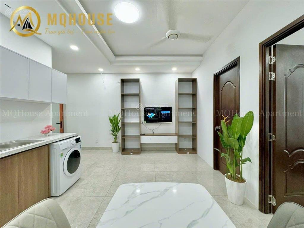 Căn hộ 2pn ban công thông thoáng nguyễn thị minh khai quận 1 gần nhà thờ đức bà