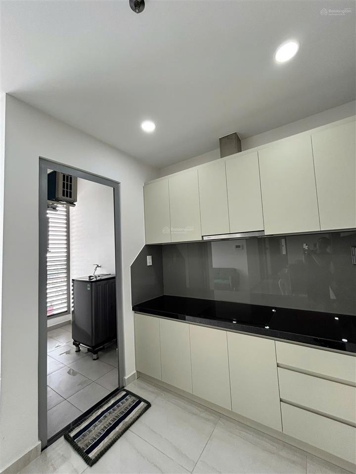 Chung cư satra eximland căn 95m2,2p ngủ,nội thất,17tr/th