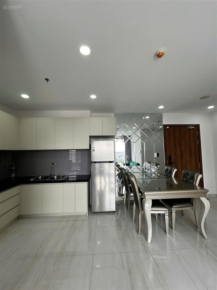 Chung cư satra eximland căn 95m2,2p ngủ,nội thất,17tr/th
