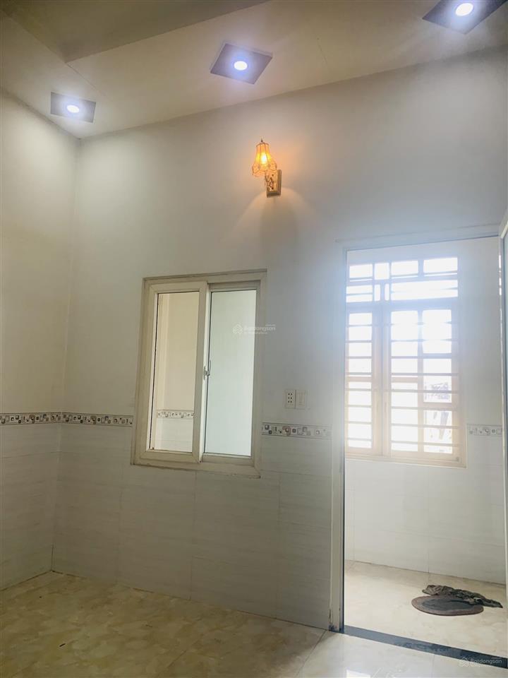 Nhà mặt tiền cạnh metro bx miền đông mới