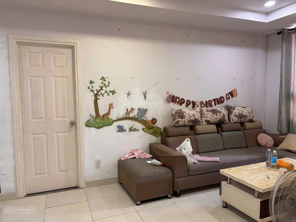 Cho thuê căn hộ 90m2, 2p ngủ, chung cư 590 cmt8