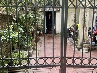 Chính chủ bán đất ngõ 73 hoa lâm 118 m2 đất ở mt10m đất vuông vức, mỗi cạnh hơn 10m.