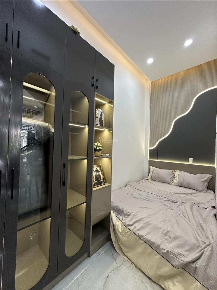Nhỉnh 4tỷ sở hữu ngay nhà mặt tiền hẻm 5m .nhà 2tầng lầu 3pn full nội thất