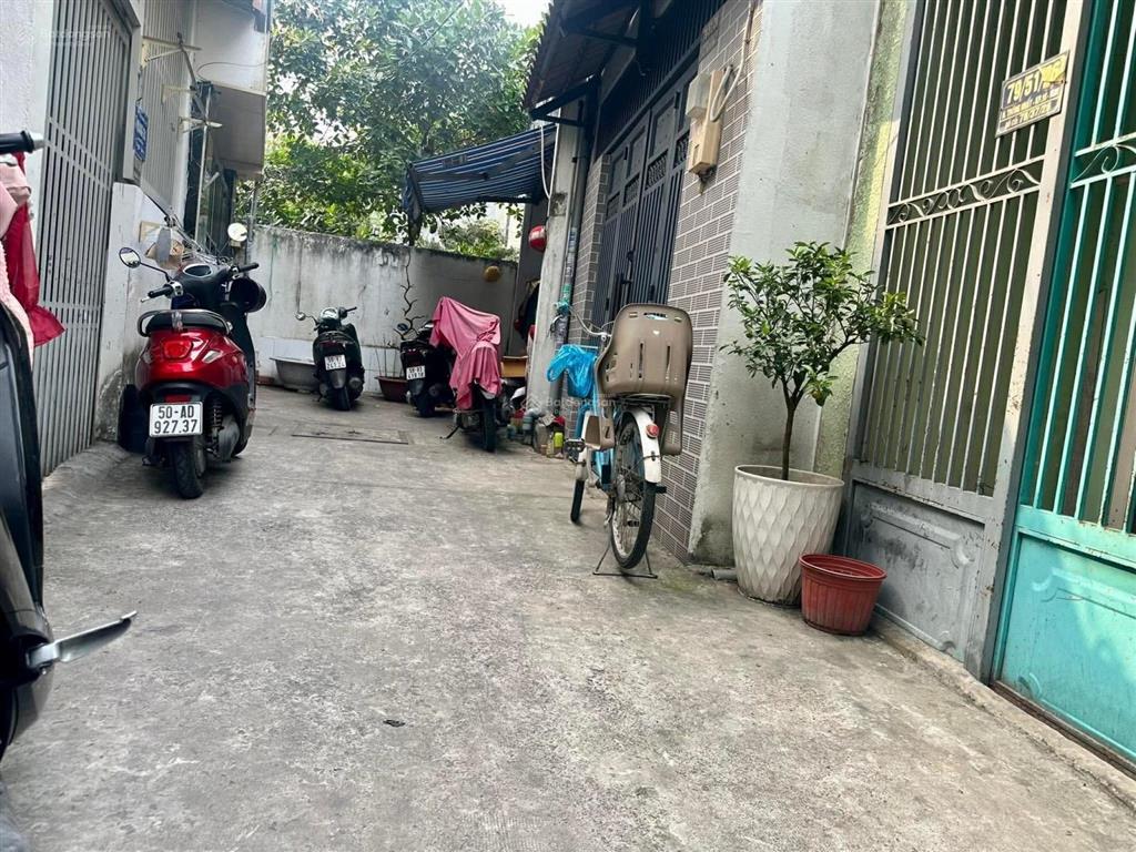 Nhà chính chủ 63m2 hẻm oto chỉ 4tỷ8