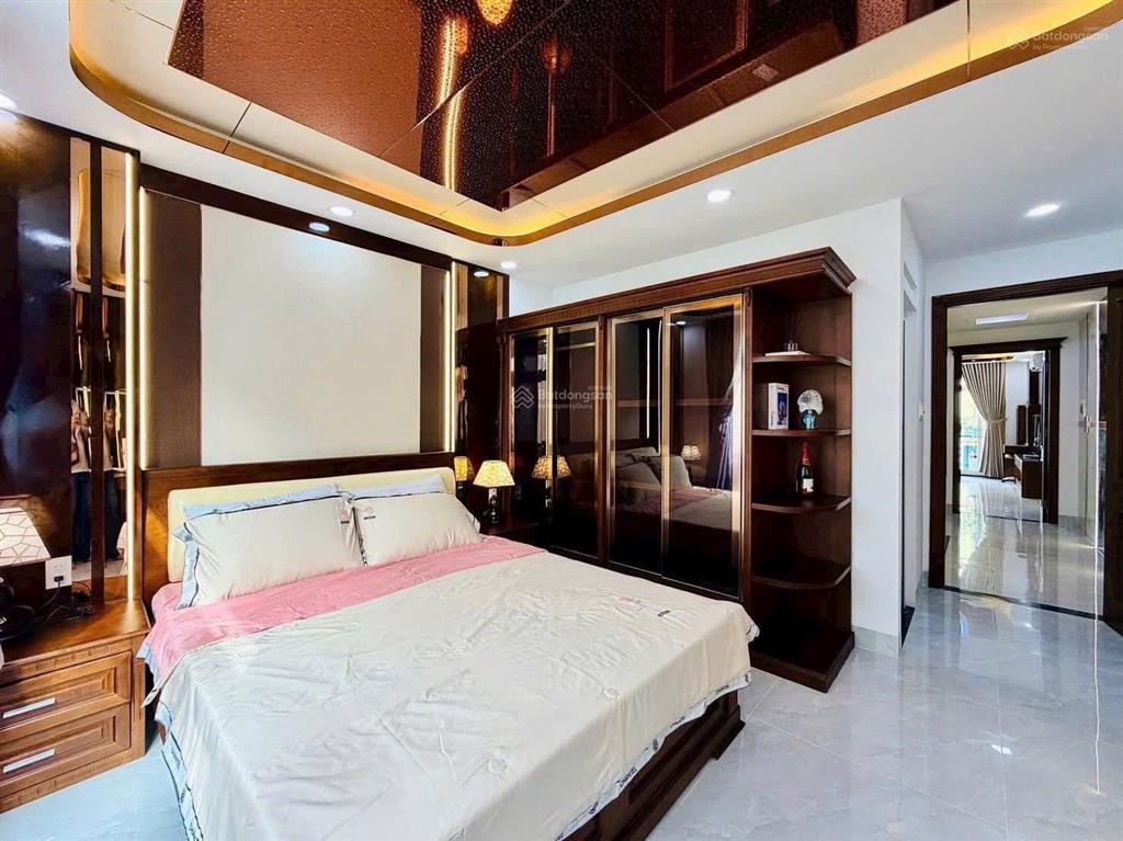 Bán nhà giá ngợp ngô tất tố, bình thạnh giá 2,86 tỷ. nhà có sẵn hđ thuê 18 triệu/tháng, sổ riêng