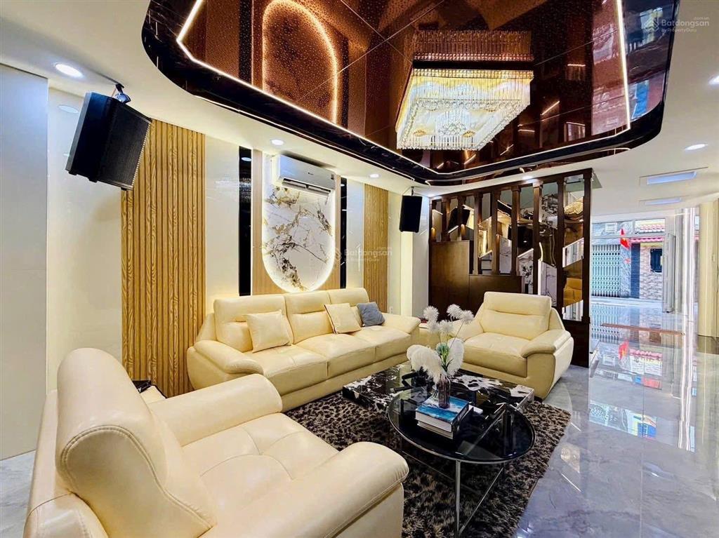 Bán nhà giá ngợp ngô tất tố, bình thạnh giá 2,86 tỷ. nhà có sẵn hđ thuê 18 triệu/tháng, sổ riêng
