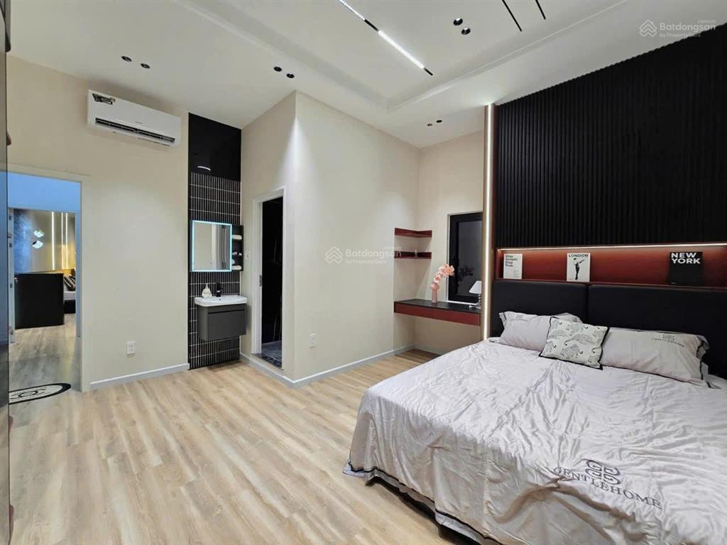 Mình chính chủ cần bán nhà 3 tầng mặt tiền đường châu thượng văn , p. hòa cường