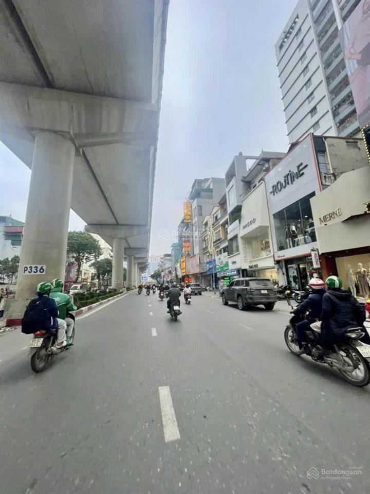 Building 8t thang máy mặt phố cầu giấy 95m2, mt 6.2m, 82 tỷ nhà 2 mặt phố vỉa hè dòng tiền 150tr/th