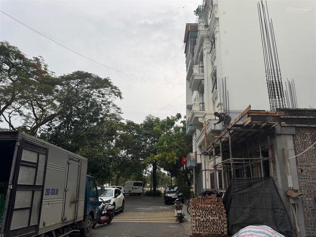 Bán đất tái định cư thanh am việt hưng 90m² , mt 6m ôtô tránh vỉa hè kinh doanh giá 22 tỷ có tl .